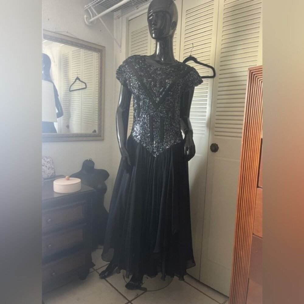 TIKI‎ Black Sequin Beaded Evening Dress | Size 8 | Elegant Formal Gown